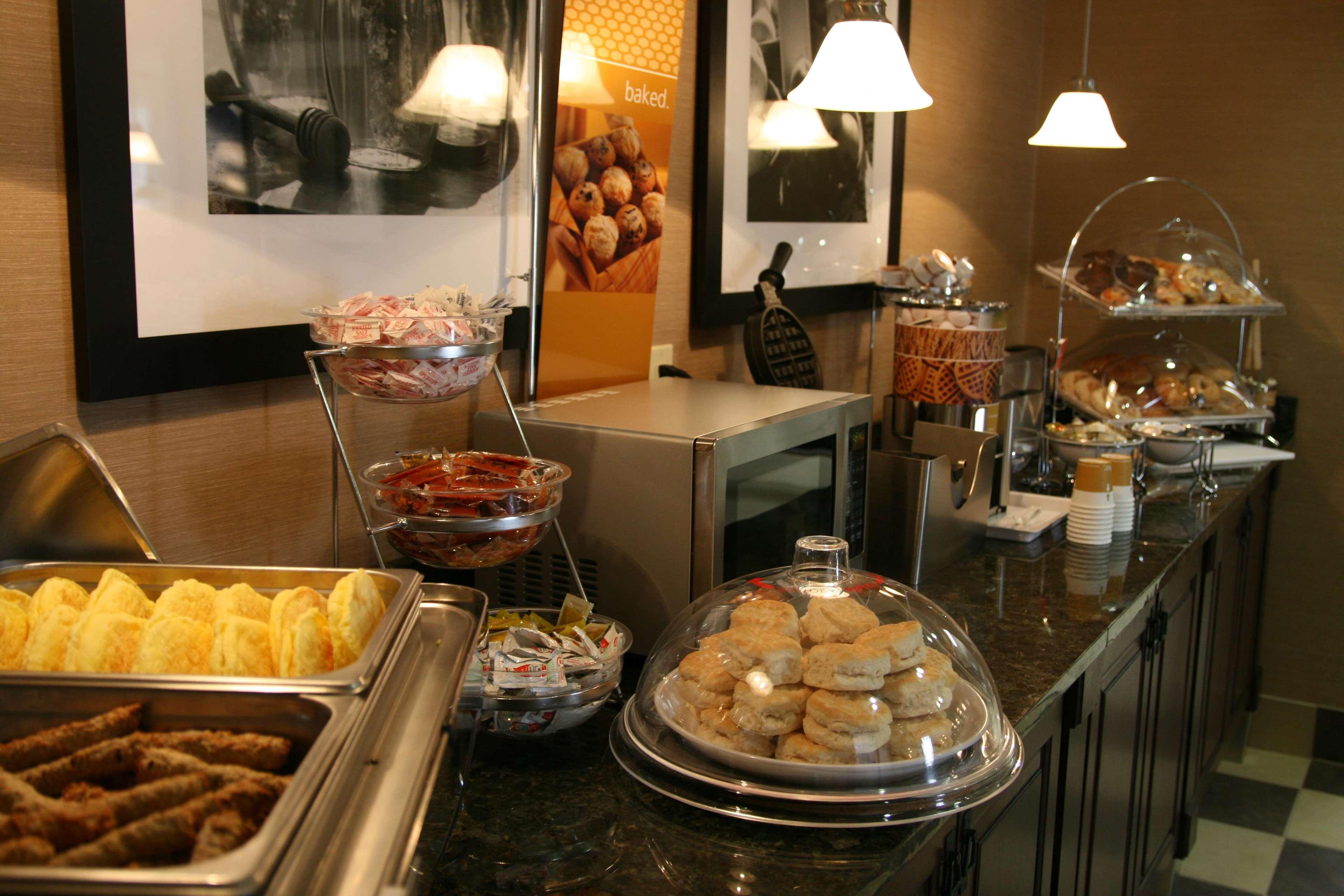 Hampton Inn & Suites Wilder Εστιατόριο φωτογραφία