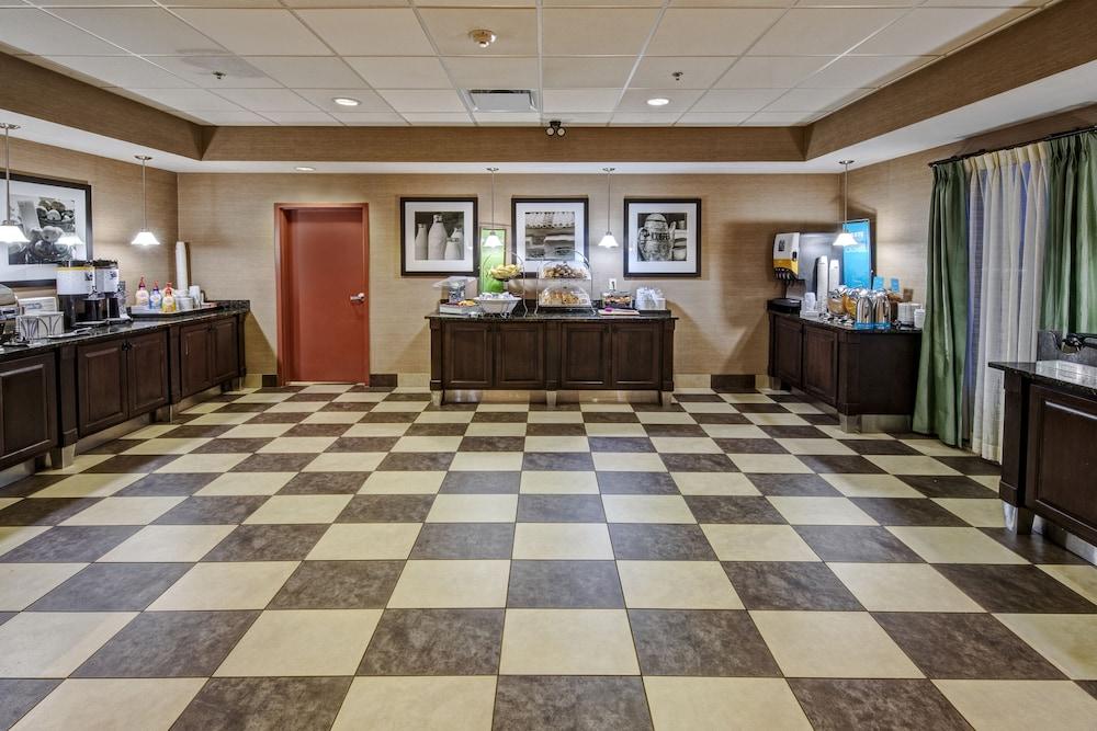 Hampton Inn & Suites Wilder Εξωτερικό φωτογραφία
