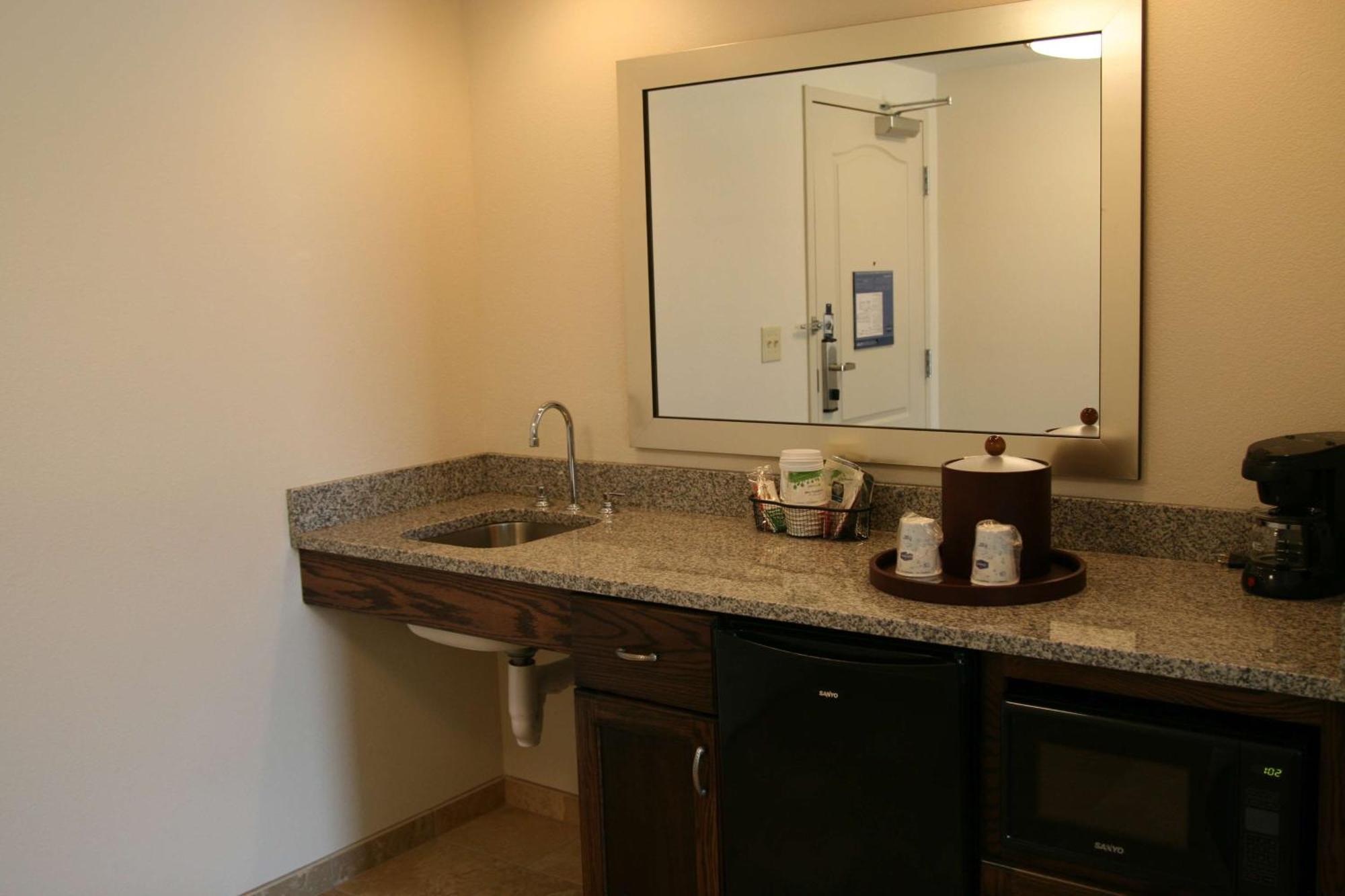 Hampton Inn & Suites Wilder Εξωτερικό φωτογραφία