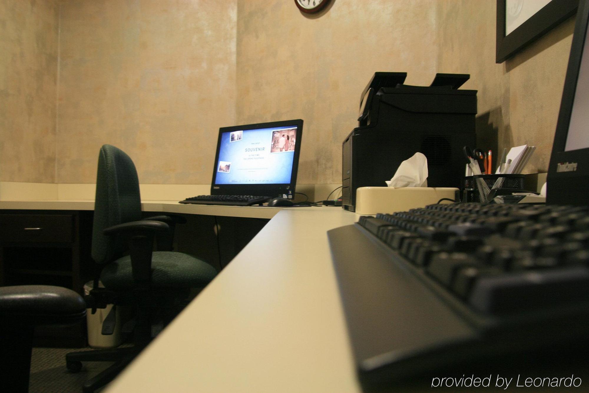 Hampton Inn & Suites Wilder Ανέσεις φωτογραφία
