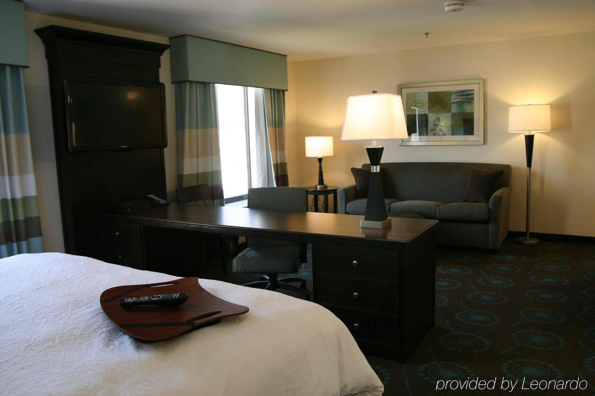 Hampton Inn & Suites Wilder Δωμάτιο φωτογραφία